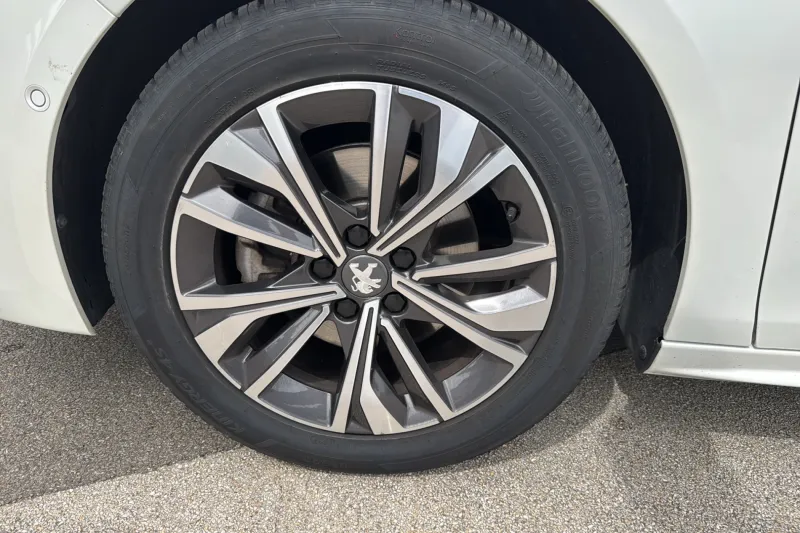 Image secondaire du véhicule 10