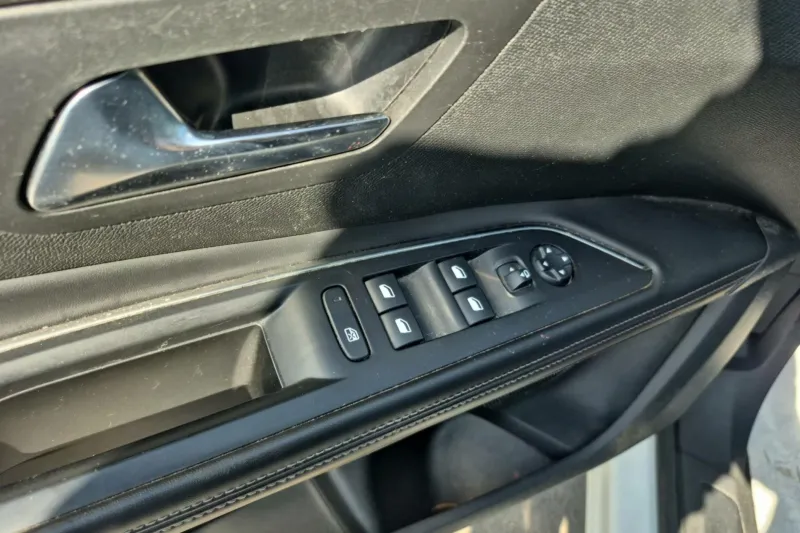 Image secondaire du véhicule 17