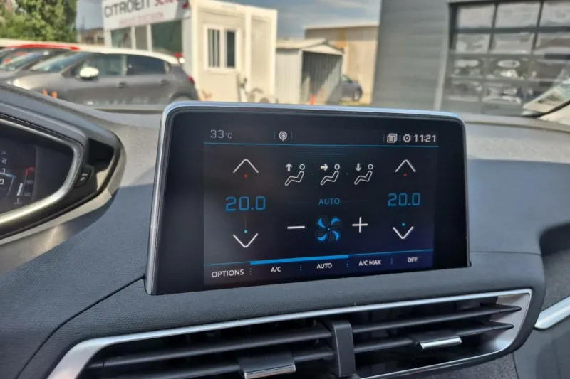 Image secondaire du véhicule 18