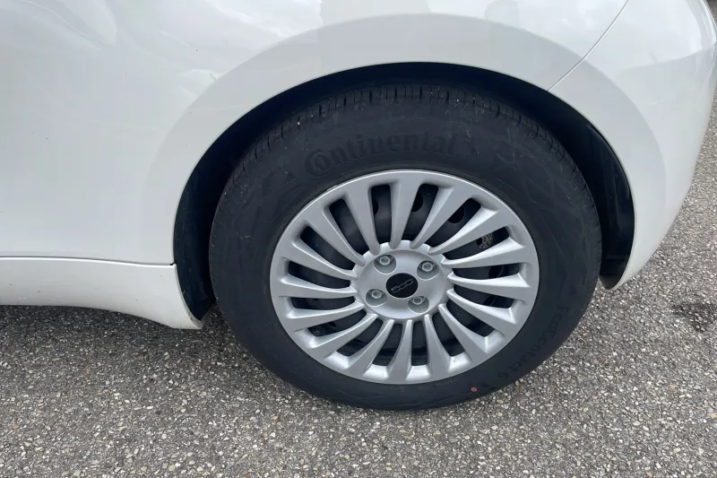 Image secondaire du véhicule 13