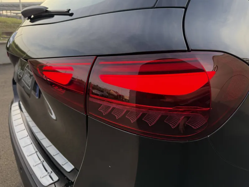 Image secondaire du véhicule 9