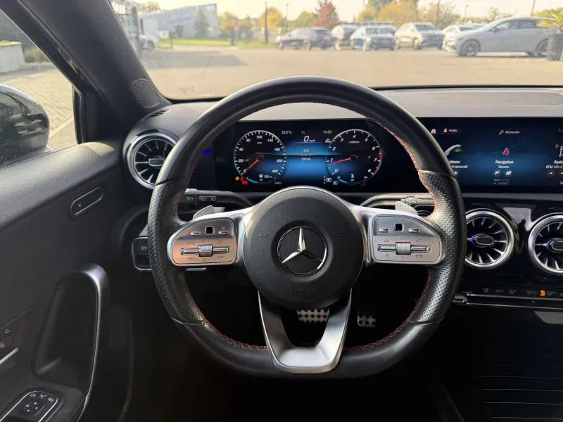 Image secondaire du véhicule 11