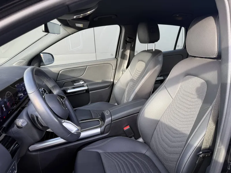 Image secondaire du véhicule 17