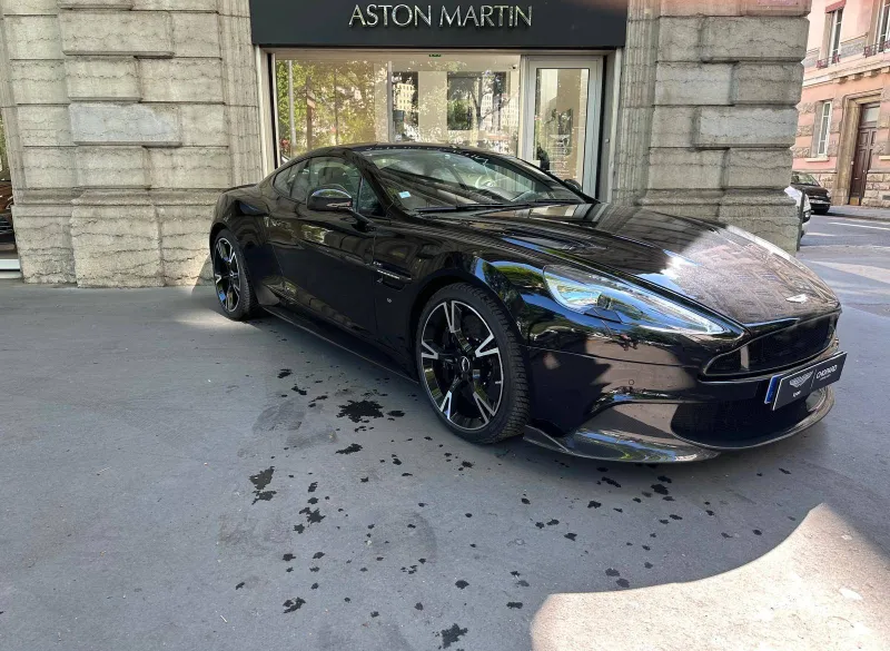 Aston Martin-VANQUISH S-Vanquish S Coupe V12 600 ch Touchtronic 3 Aston Martin-VANQUISH S-d'occasion chez Aston Martin Lyon