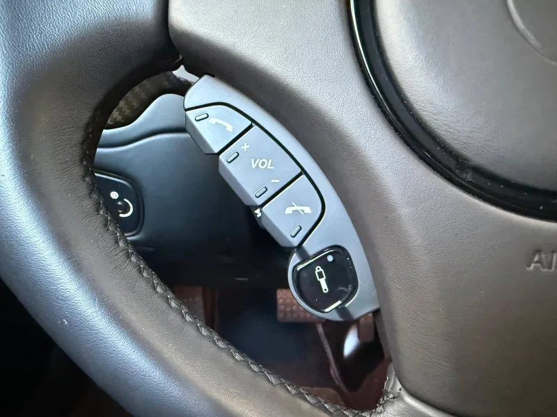 Image secondaire du véhicule 25