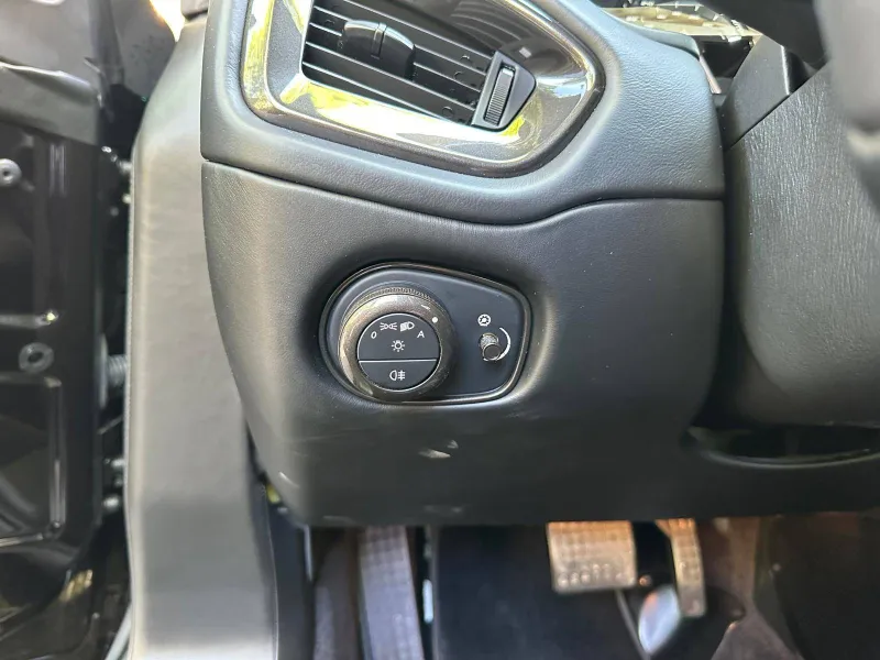 Image secondaire du véhicule 19