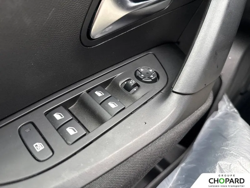 Image secondaire du véhicule 21