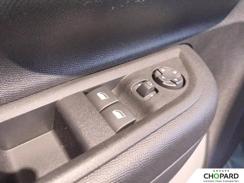 Image secondaire du véhicule 14