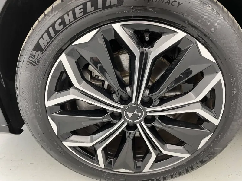 Image secondaire du véhicule 18