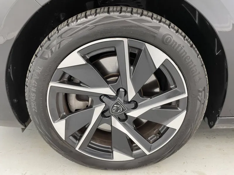 Image secondaire du véhicule 18