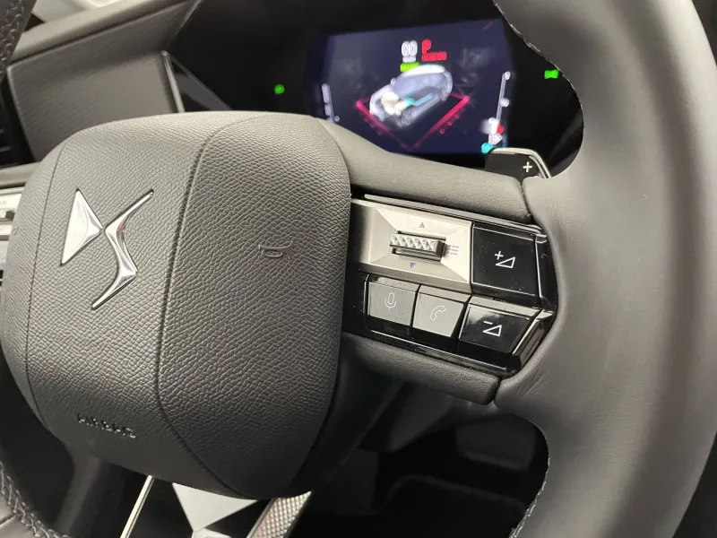 Image secondaire du véhicule 32