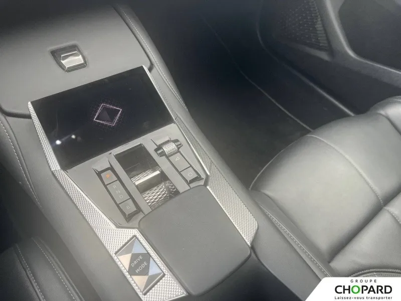 Image secondaire du véhicule 25