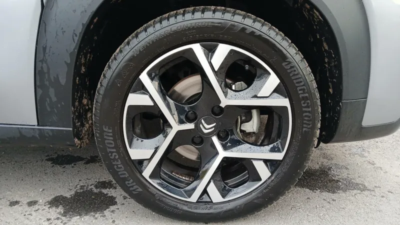 Image secondaire du véhicule 15