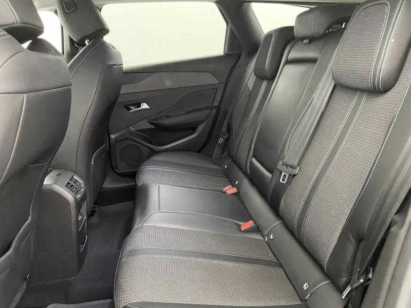 Image secondaire du véhicule 16