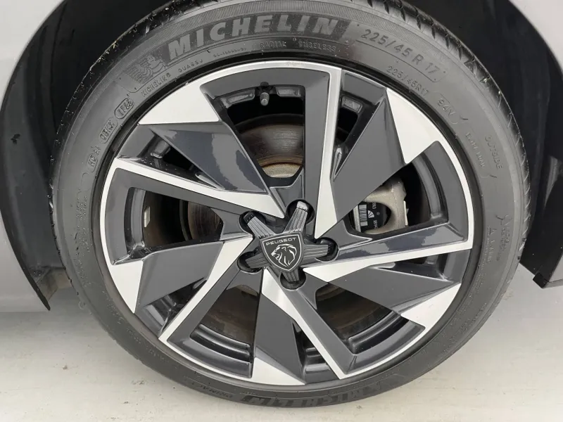 Image secondaire du véhicule 17