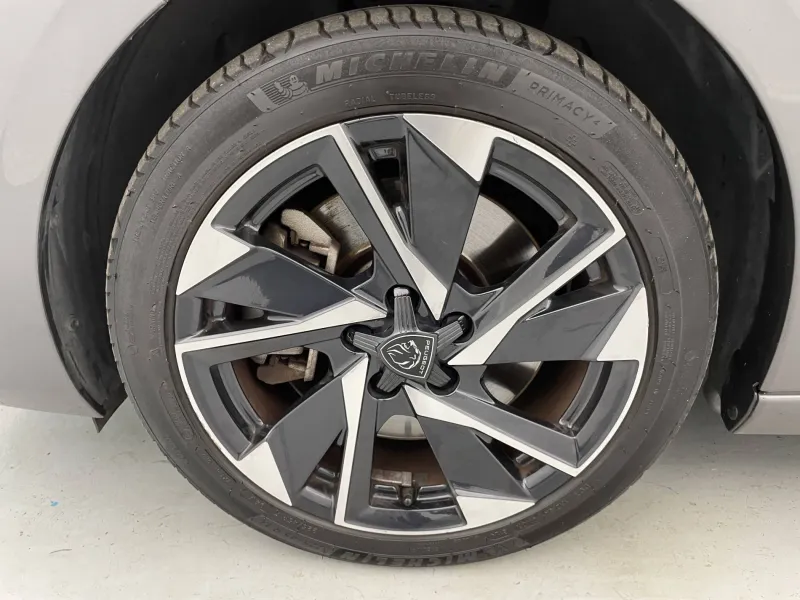 Image secondaire du véhicule 20