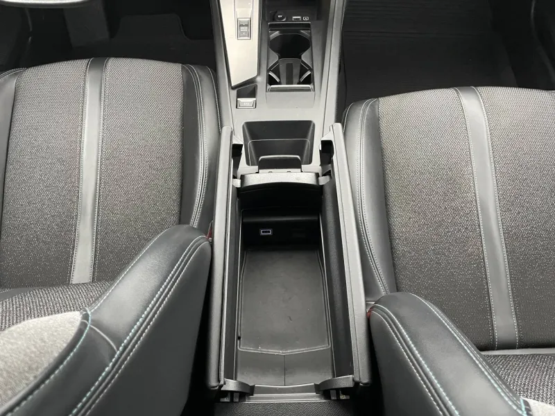 Image secondaire du véhicule 28