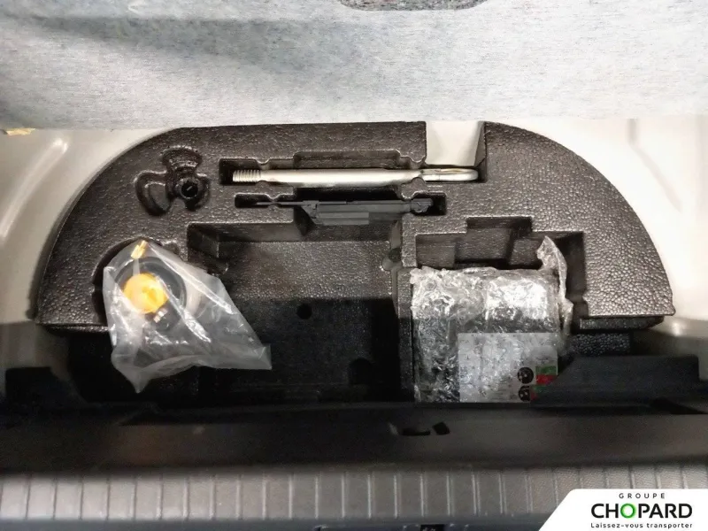 Image secondaire du véhicule 28