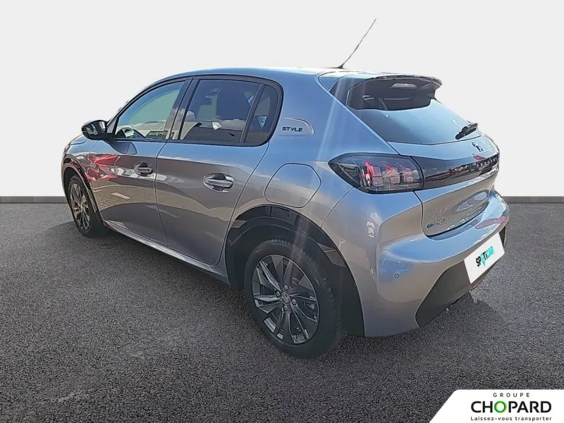 Image secondaire du véhicule 6