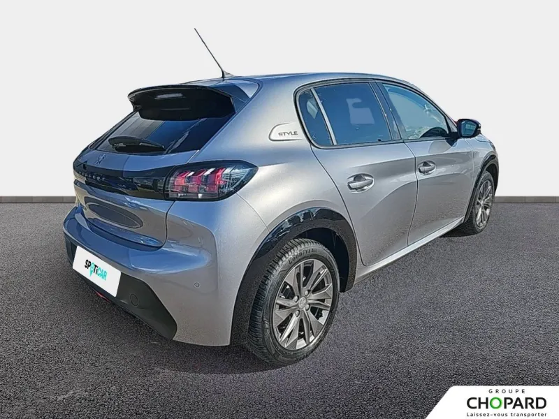 Image secondaire du véhicule 8