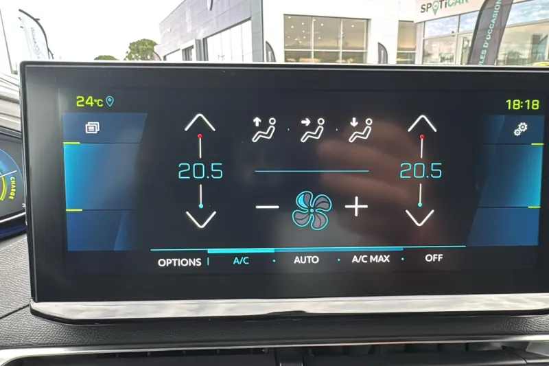 Image secondaire du véhicule 24