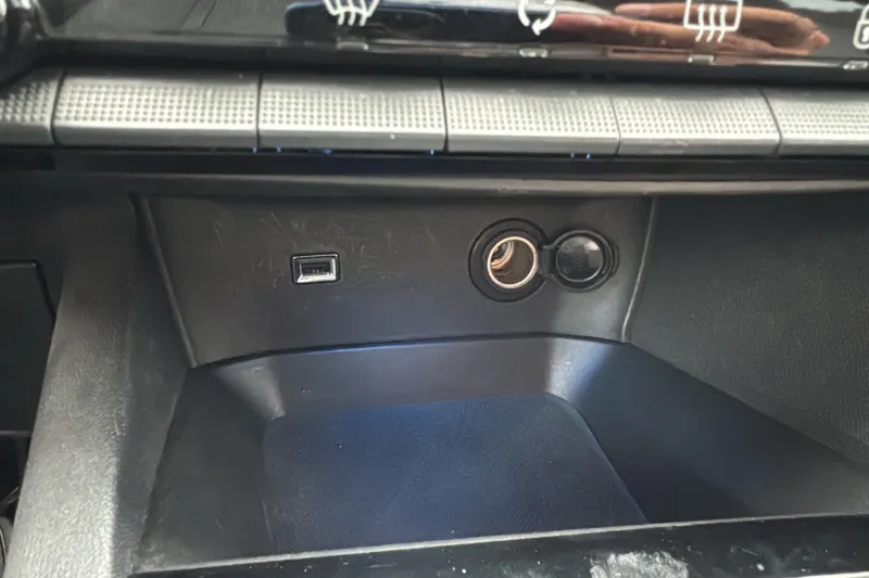 Image secondaire du véhicule 26