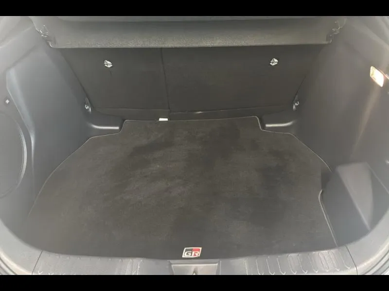 Image secondaire du véhicule 10