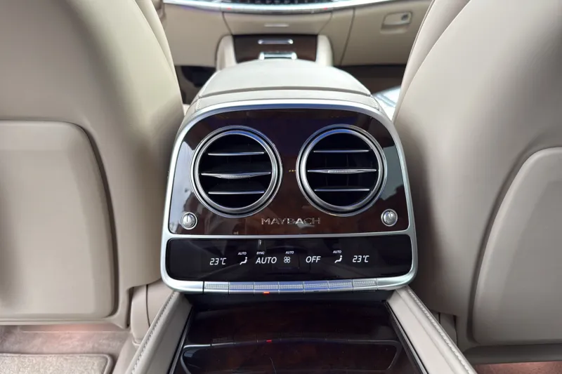 Image secondaire du véhicule 42