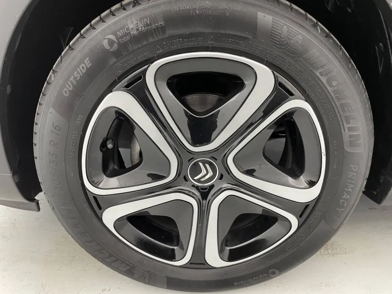 Image secondaire du véhicule 18