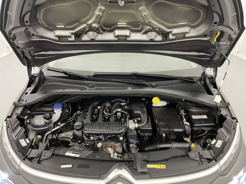 Image secondaire du véhicule 22