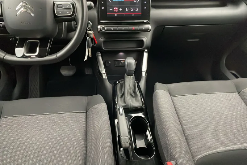 Image secondaire du véhicule 11