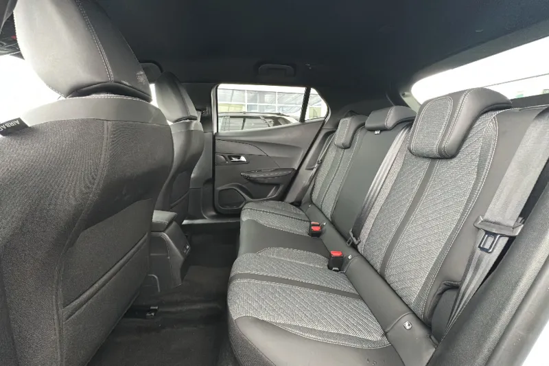 Image secondaire du véhicule 11