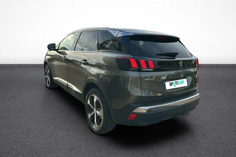 Image secondaire du véhicule 4