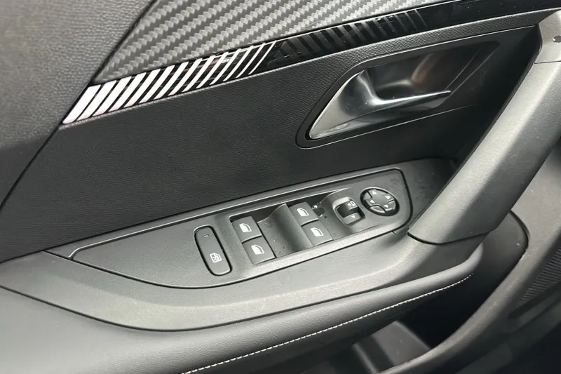 Image secondaire du véhicule 23