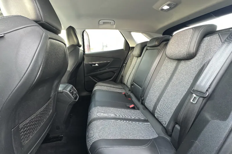 Image secondaire du véhicule 10