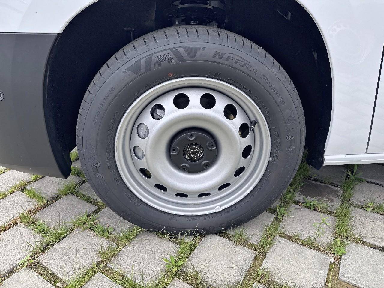 Image secondaire du véhicule 8