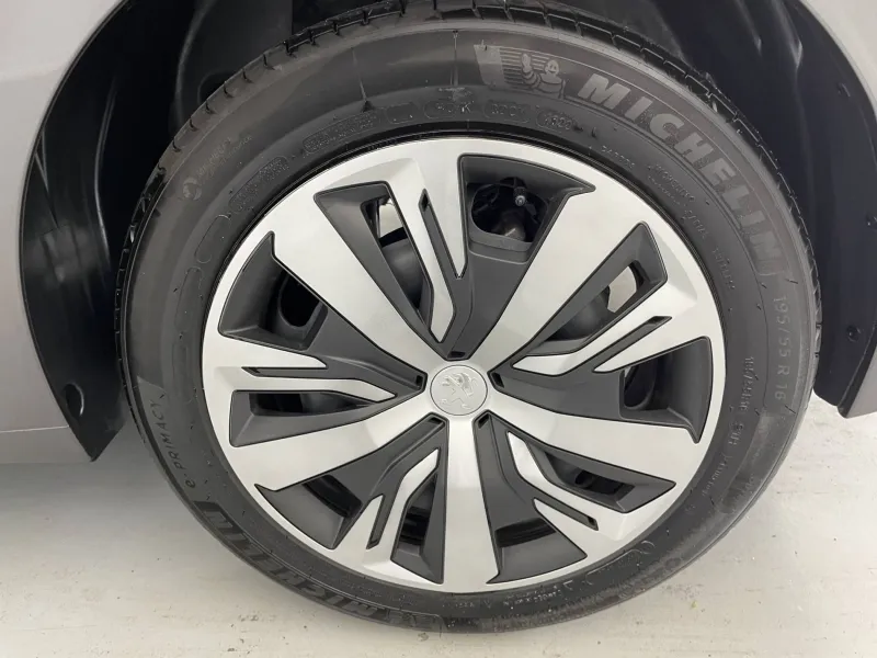 Image secondaire du véhicule 17