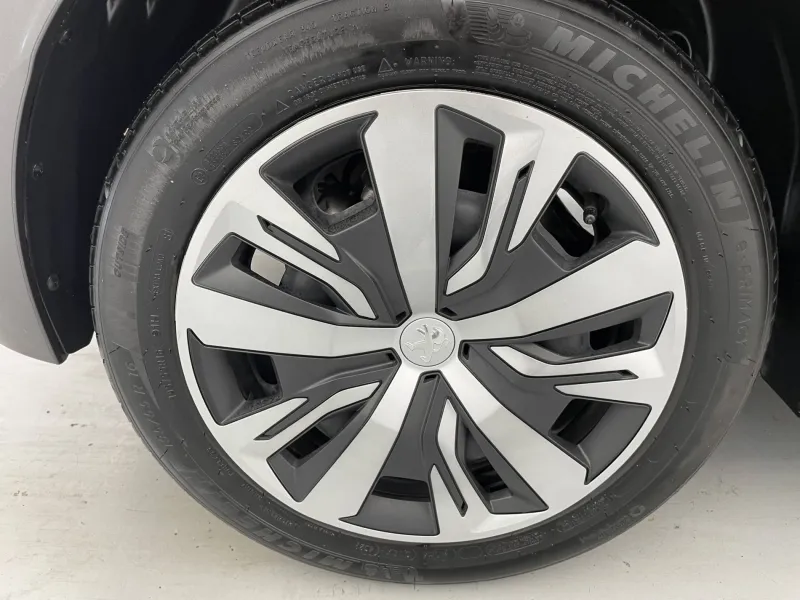 Image secondaire du véhicule 18