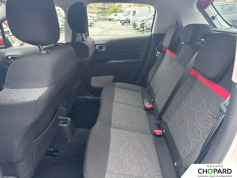 Image secondaire du véhicule 12