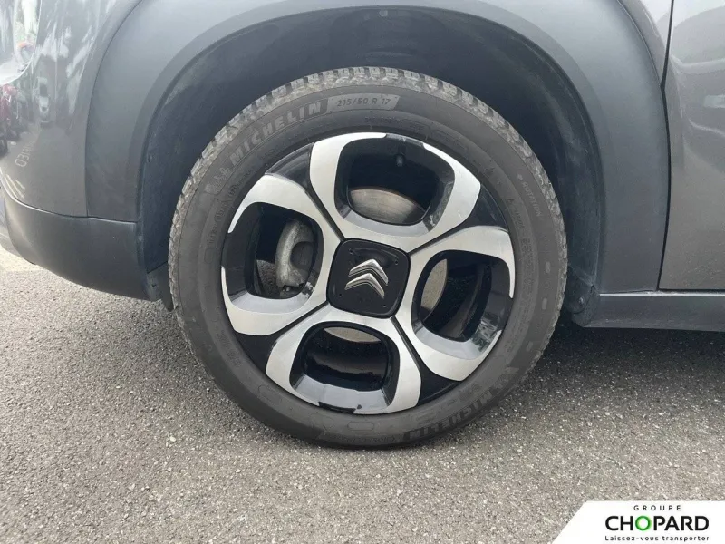 Image secondaire du véhicule 13