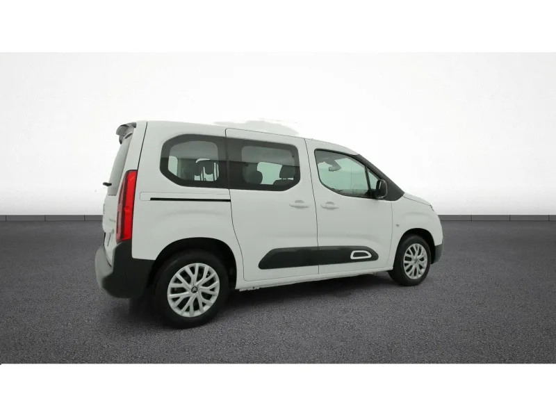 Image secondaire du véhicule 10