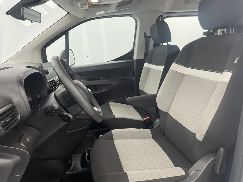 Image secondaire du véhicule 15