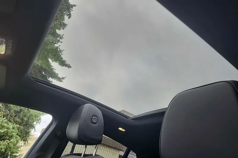 Image secondaire du véhicule 23