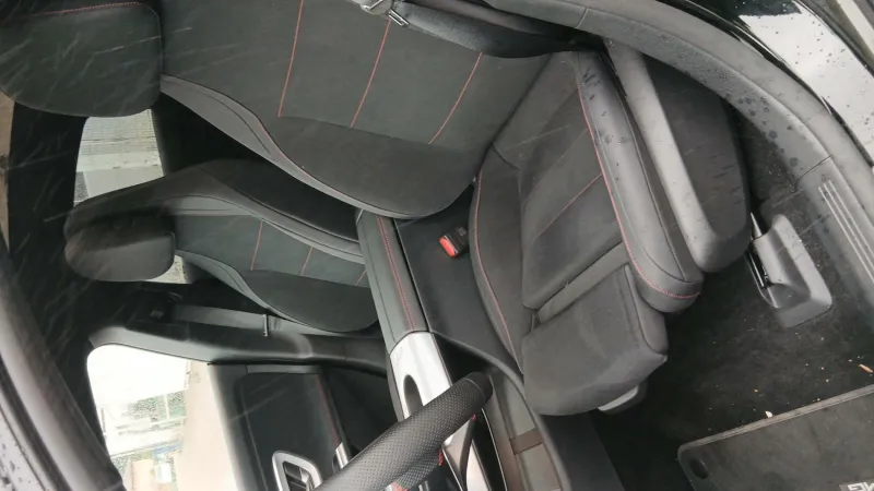 Image secondaire du véhicule 11