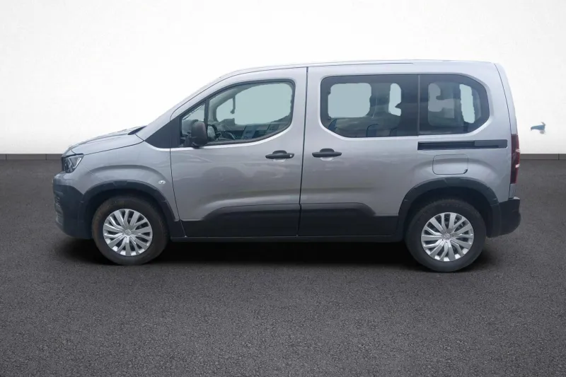 Image secondaire du véhicule 4