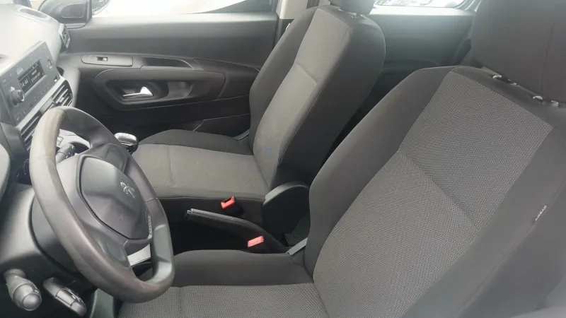 Image secondaire du véhicule 11