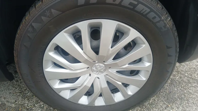 Image secondaire du véhicule 14