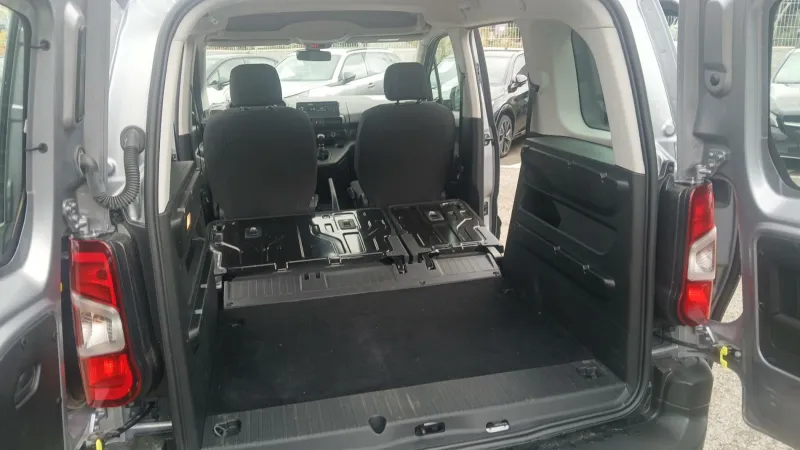 Image secondaire du véhicule 34