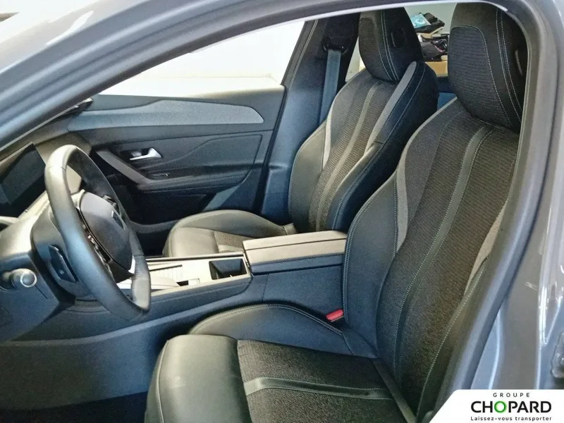 Image secondaire du véhicule 11