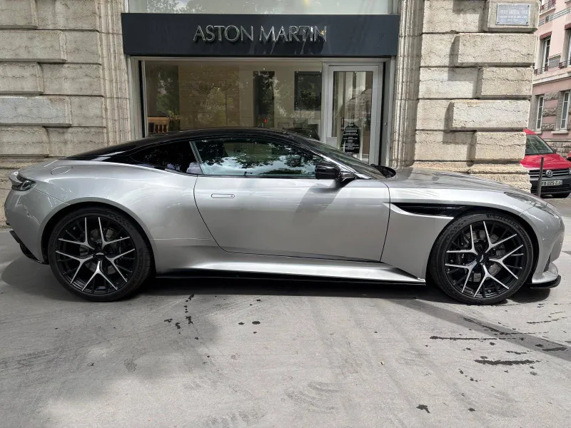 Image secondaire du véhicule 4